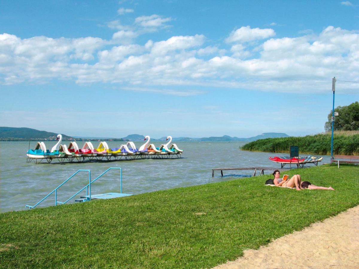 Holiday Home Gagarin-2 By Interhome Balatonkeresztúr Eksteriør billede